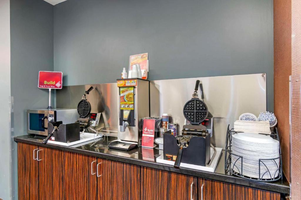 Hotel Western Olathe