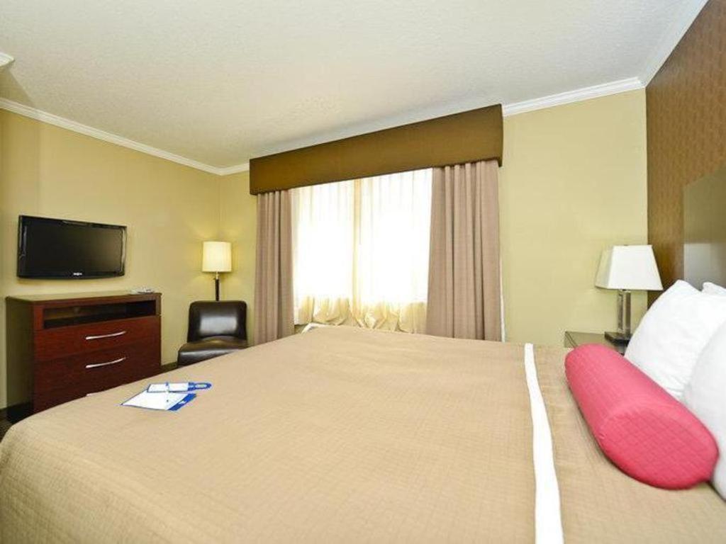 Western 3*