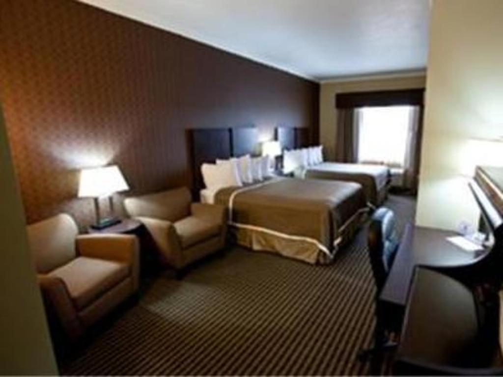 Hotel Western Olathe